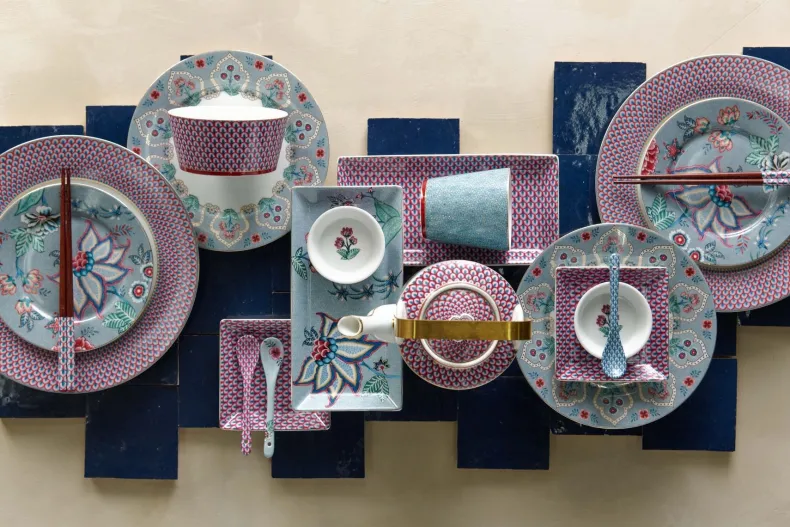 Oriental Flower Festival Theepot Medium