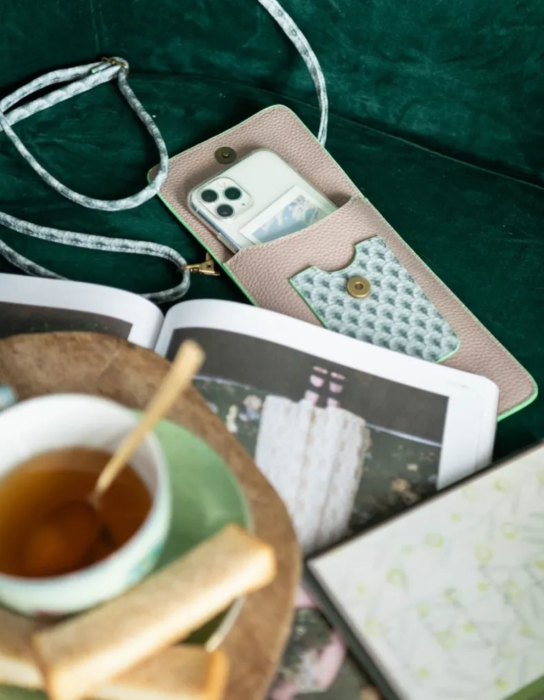 Telefoontas Kyoto Festival /Khaki